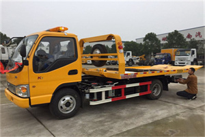 西岗哪里有拖车服务