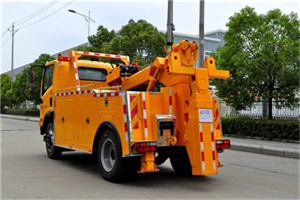 西岗高速路拖车费